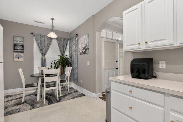 2695 Saint Charles Circle, Union, KY 41091