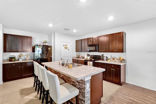 2579 NE 46TH AVENUE, Ocala, FL 34470