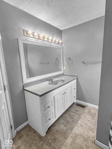 5515 N Berean Lane, Martinsville, IN 46151