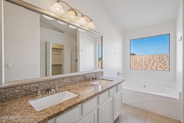 2242 E SOFT WIND Drive, Phoenix, AZ 85024