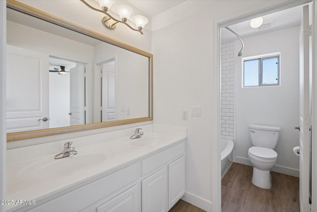 2242 E SOFT WIND Drive, Phoenix, AZ 85024