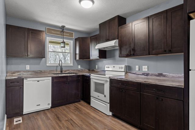 946 Hickory Avenue, Hixson, TN 37343