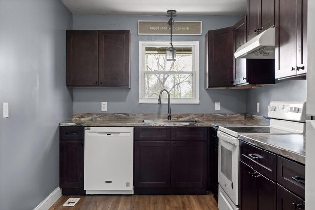 946 Hickory Avenue, Hixson, TN 37343