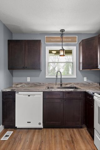 946 Hickory Avenue, Hixson, TN 37343