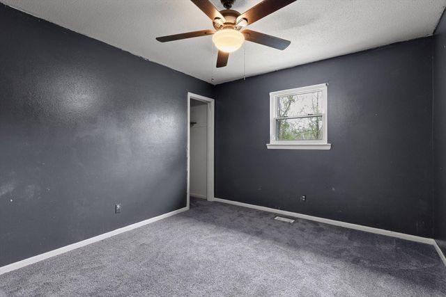 946 Hickory Avenue, Hixson, TN 37343