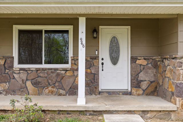 946 Hickory Avenue, Hixson, TN 37343