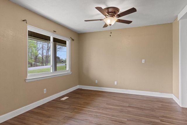 946 Hickory Avenue, Hixson, TN 37343