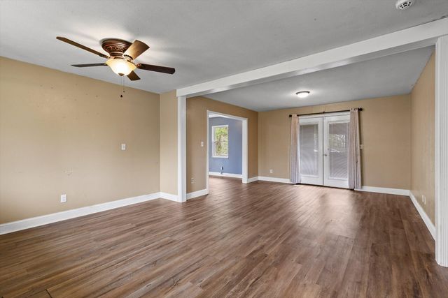 946 Hickory Avenue, Hixson, TN 37343