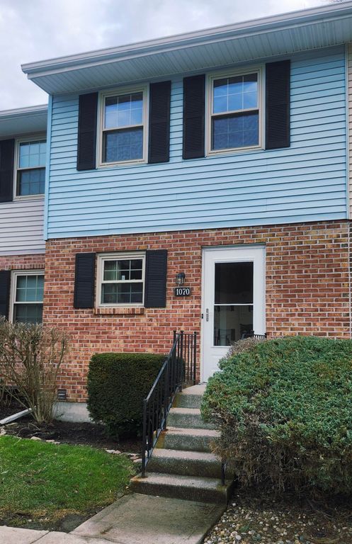 1070 Emery Drive, Fort Wright, KY 41011