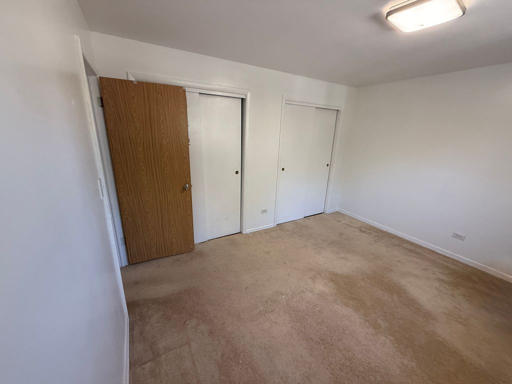8030 Knox Avenue 2E, Skokie, IL 60076 — photo 4