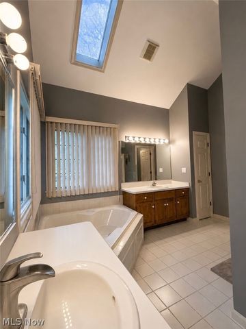 136 Jade Circle, Canfield, OH 44406