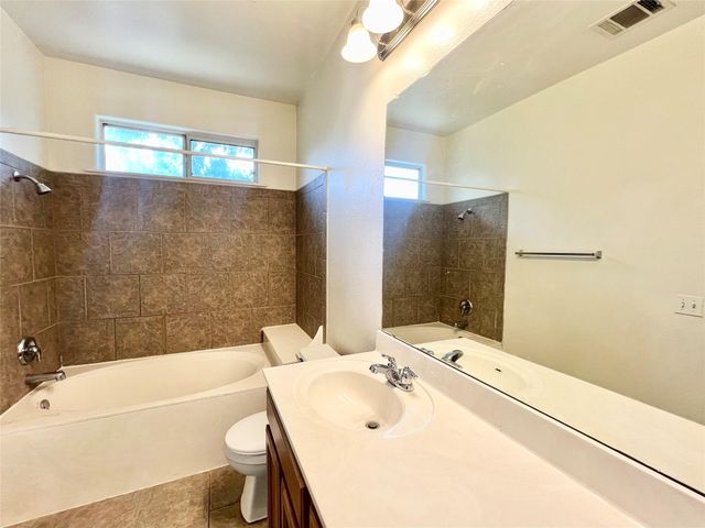 2406 Allred DR B, Austin, TX 78748
