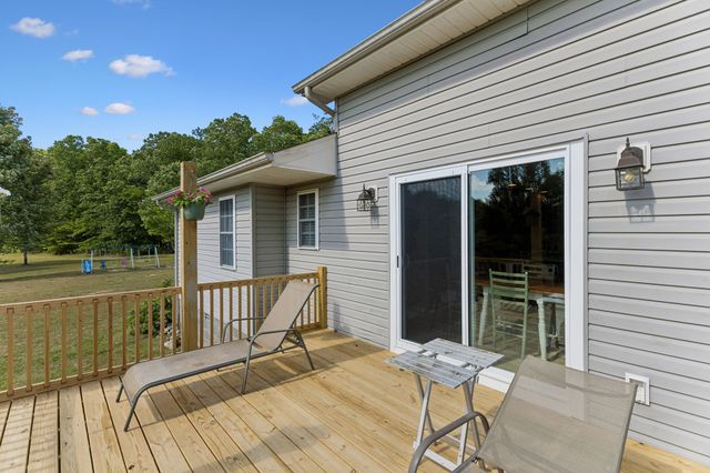 1133 Industrial Rd, Centerville, TN 37033