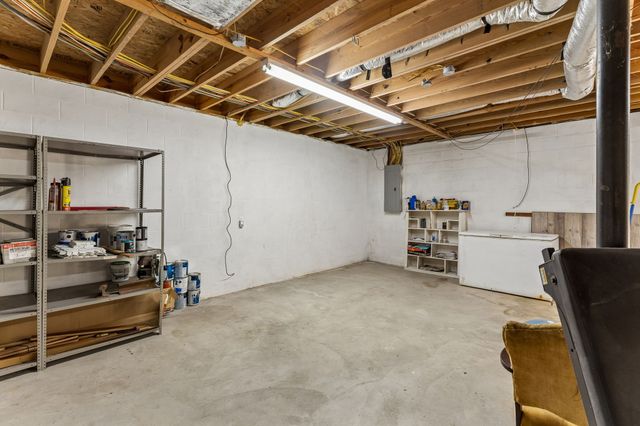 1133 Industrial Rd, Centerville, TN 37033