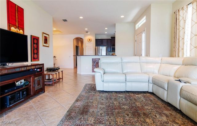 2638 Anguilla DR, Cape Coral, FL 33991