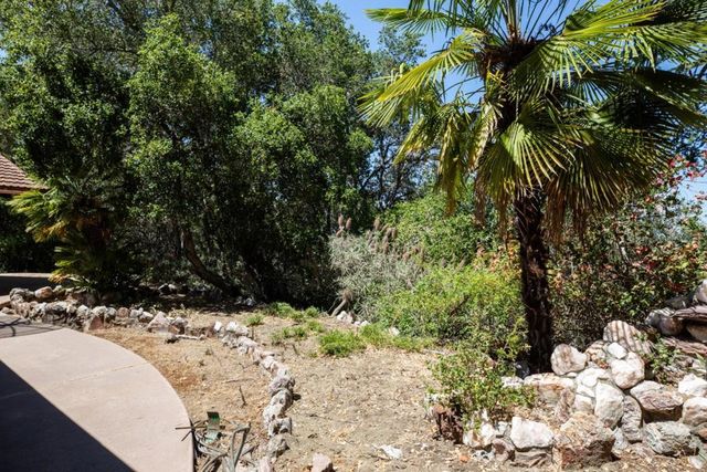 11450 Summit Wood Road, Los Altos Hills, CA 94022