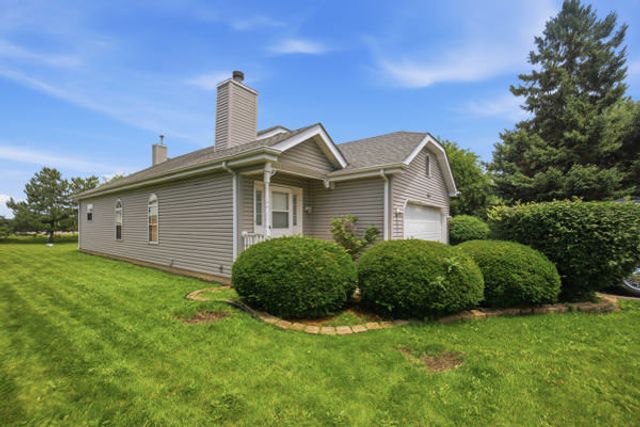 1622 Liberty Street, Hanover Park, IL 60133