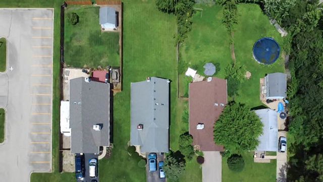 1622 Liberty Street, Hanover Park, IL 60133