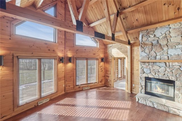 315 Frankfort Springs Dr, Hanover Twp, PA 15043