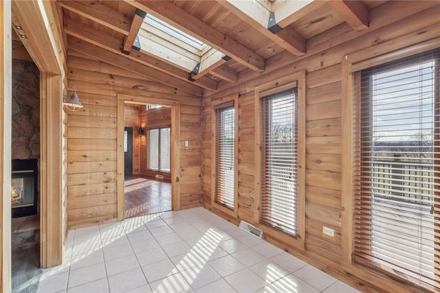 315 Frankfort Springs Dr, Hanover Twp, PA 15043