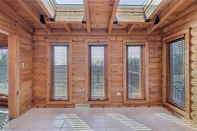 315 Frankfort Springs Dr, Hanover Twp, PA 15043