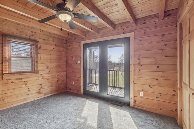 315 Frankfort Springs Dr, Hanover Twp, PA 15043