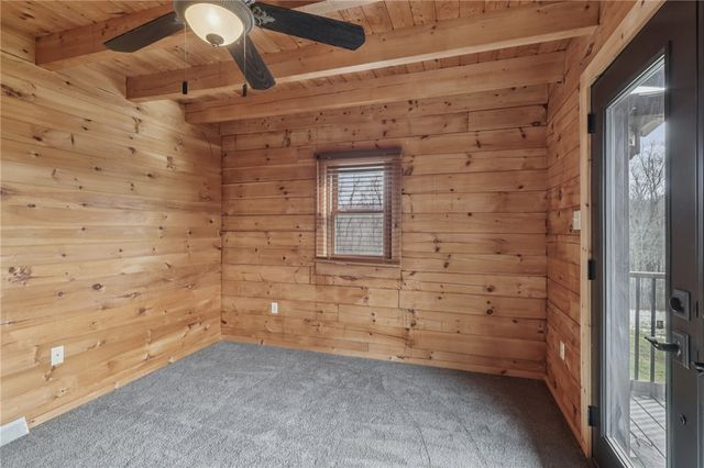 315 Frankfort Springs Dr, Hanover Twp, PA 15043