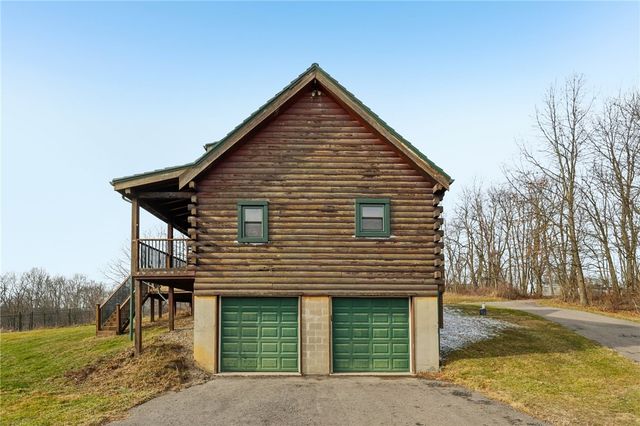 315 Frankfort Springs Dr, Hanover Twp, PA 15043
