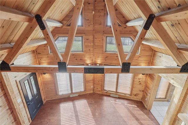 315 Frankfort Springs Dr, Hanover Twp, PA 15043