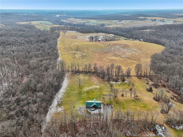 315 Frankfort Springs Dr, Hanover Twp, PA 15043