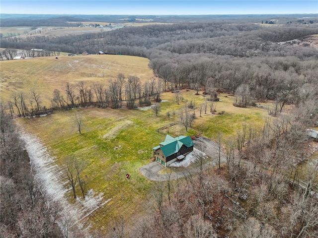 315 Frankfort Springs Dr, Hanover Twp, PA 15043