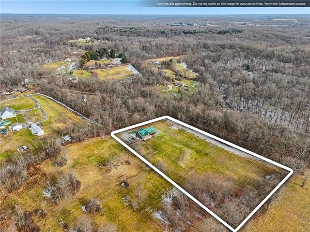 315 Frankfort Springs Dr, Hanover Twp, PA 15043