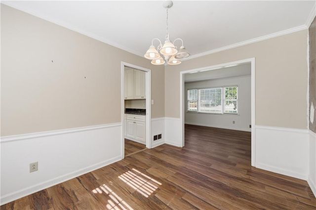 137 Bonnie Lane NW, Lilburn, GA 30047