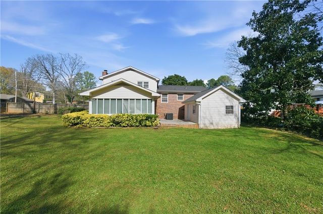 137 Bonnie Lane NW, Lilburn, GA 30047