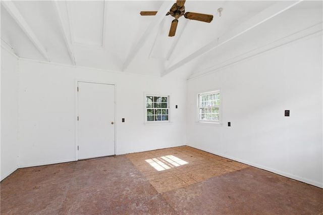 137 Bonnie Lane NW, Lilburn, GA 30047