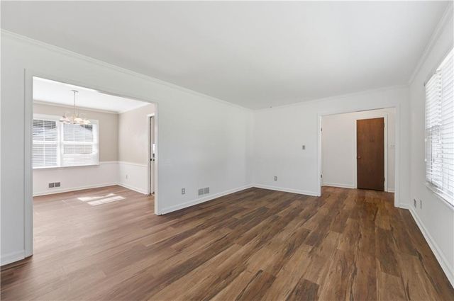 137 Bonnie Lane NW, Lilburn, GA 30047