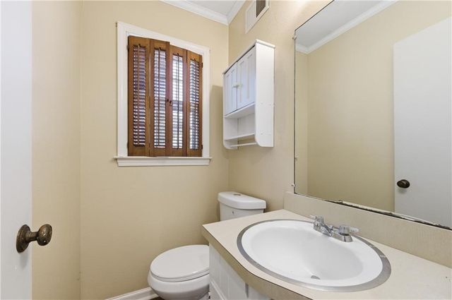 137 Bonnie Lane NW, Lilburn, GA 30047