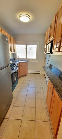 3810 Ruby Street 2W, Schiller Park, IL 60176
