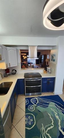 320 S Surf Road 704, Hollywood, FL 33019