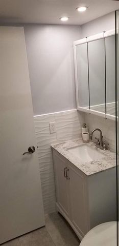 320 S Surf Road 704, Hollywood, FL 33019