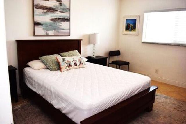 320 S Surf Road 704, Hollywood, FL 33019