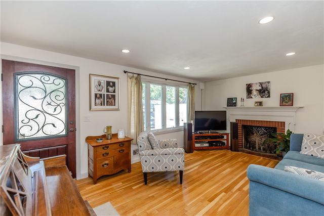 108 Elmwood Drive, North Kingstown, RI 02852