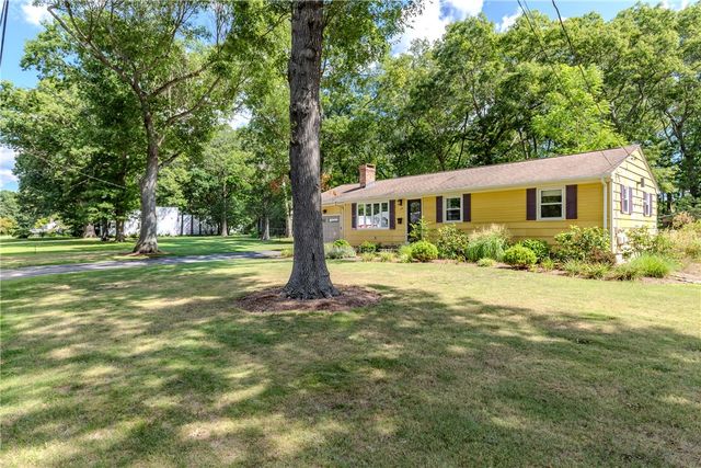 108 Elmwood Drive, North Kingstown, RI 02852