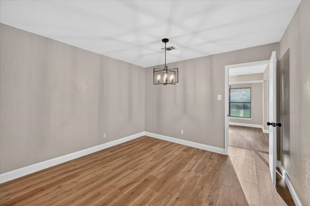 2515 Avonhill Drive, Arlington, TX 76015