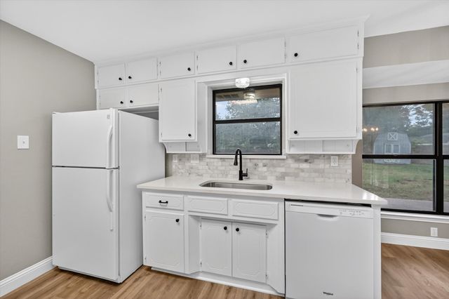 2515 Avonhill Drive, Arlington, TX 76015