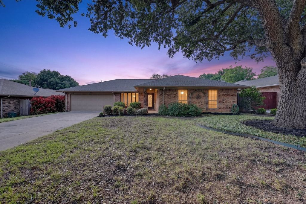 2515 Avonhill Drive, Arlington, TX 76015