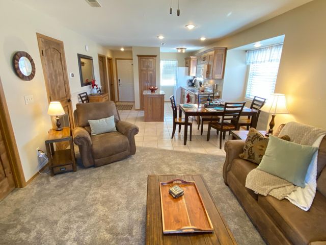 27 Blue Bird Way 3, Branson, MO 65616