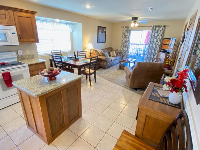 27 Blue Bird Way 3, Branson, MO 65616