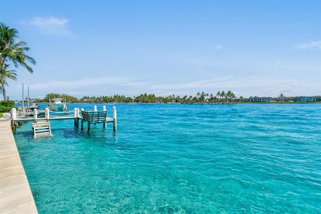87 Lighthouse Drive, Jupiter Inlet Colony, FL 33469