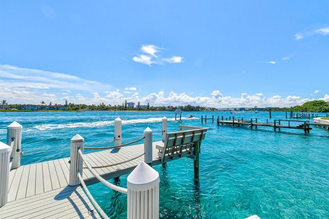 87 Lighthouse Drive, Jupiter Inlet Colony, FL 33469